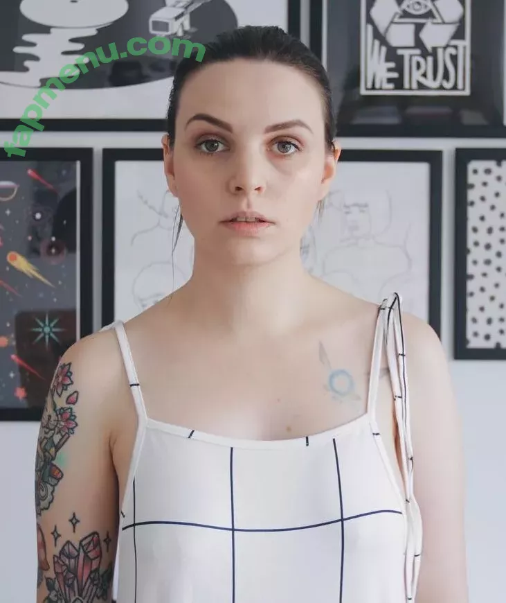 Emma Blackery nude photo #0074 (emmablackery)