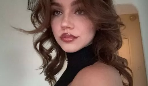 Emma Brooks / emma_brooks / emmabrooks / emmabrooksmcallister nude photo #1093