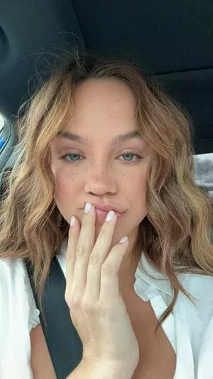 Emma Brooks / emma_brooks / emmabrooks / emmabrooksmcallister nude photo #1107