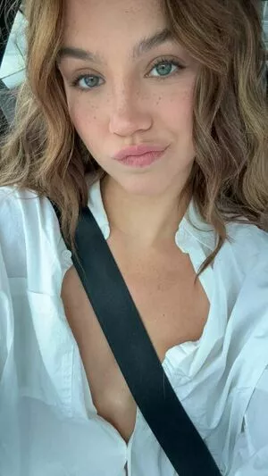 Emma Brooks / emma_brooks / emmabrooks / emmabrooksmcallister nude photo #1109