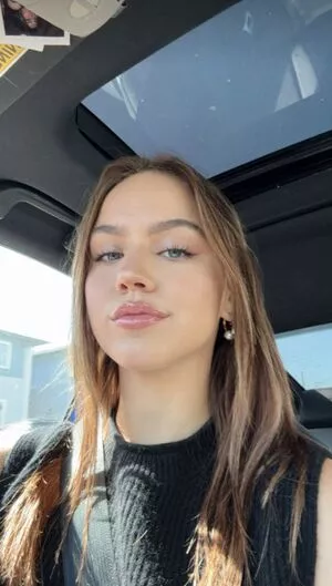 Emma Brooks / emma_brooks / emmabrooks / emmabrooksmcallister nude photo #1139