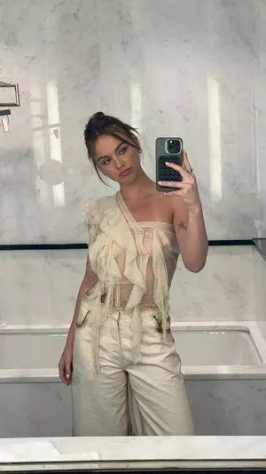 Emma Brooks / emma_brooks / emmabrooks / emmabrooksmcallister nude photo #1168