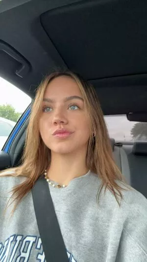 Emma Brooks / emma_brooks / emmabrooks / emmabrooksmcallister nude photo #1351