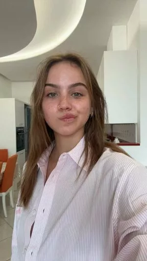 Emma Brooks / emma_brooks / emmabrooks / emmabrooksmcallister nude photo #1396