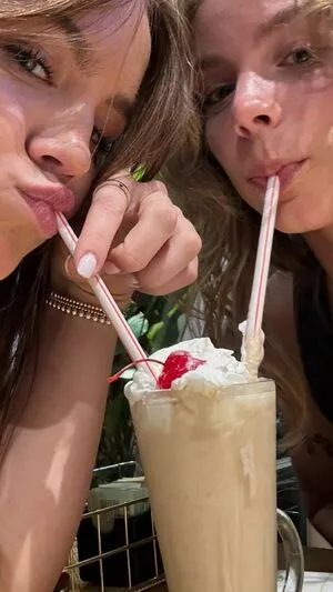 Emma Brooks / emma_brooks / emmabrooks / emmabrooksmcallister nude photo #1433