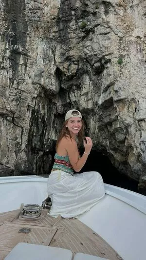 Emma Brooks / emma_brooks / emmabrooks / emmabrooksmcallister nude photo #1434