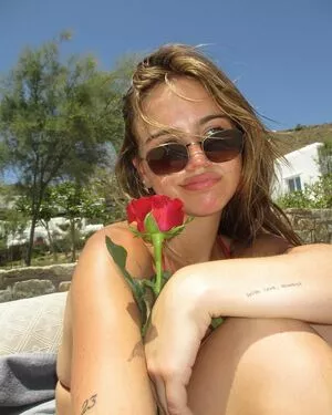 Emma Brooks / emma_brooks / emmabrooks / emmabrooksmcallister nude photo #1474