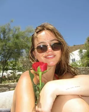 Emma Brooks / emma_brooks / emmabrooks / emmabrooksmcallister nude photo #1476