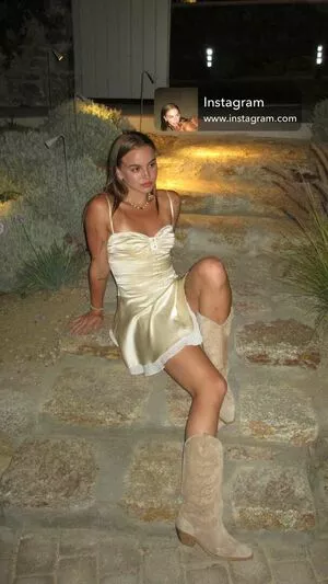 Emma Brooks / emma_brooks / emmabrooks / emmabrooksmcallister nude photo #1533