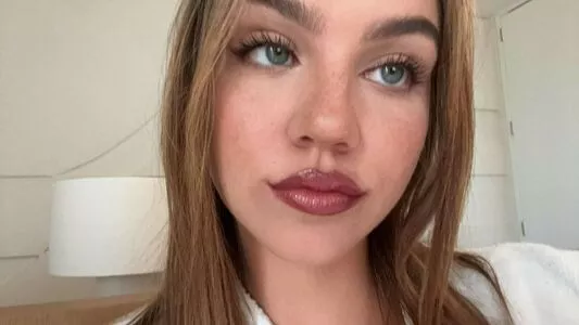 Emma Brooks / emma_brooks / emmabrooks / emmabrooksmcallister nude photo #1550