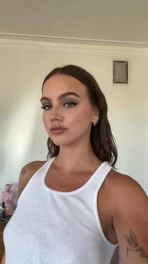 Emma Brooks / emma_brooks / emmabrooks / emmabrooksmcallister nude photo #1616