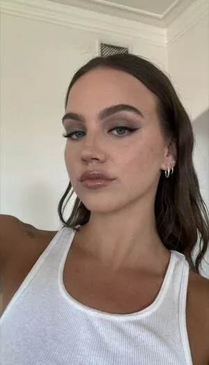 Emma Brooks / emma_brooks / emmabrooks / emmabrooksmcallister nude photo #1618