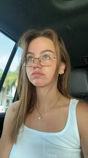 Emma Brooks / emma_brooks / emmabrooks / emmabrooksmcallister nude photo #1836