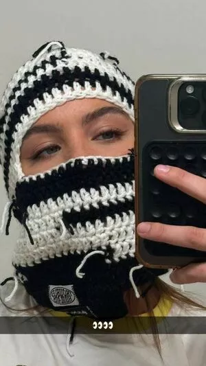 Emma Brooks / emma_brooks / emmabrooks / emmabrooksmcallister nude photo #1843