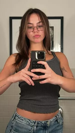 Emma Brooks / emma_brooks / emmabrooks / emmabrooksmcallister nude photo #1922