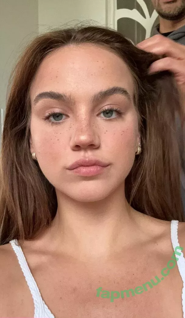 Emma Brooks nude photo #1106 (emma_brooks / emmabrooks / emmabrooksmcallister)