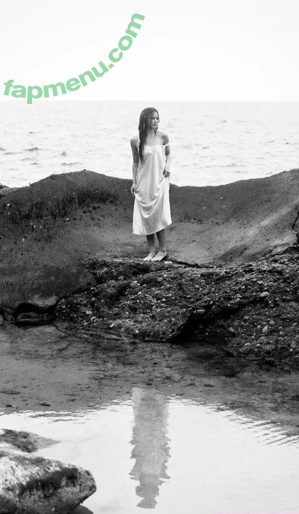 Emma Brooks nude photo #1124 (emma_brooks / emmabrooks / emmabrooksmcallister)