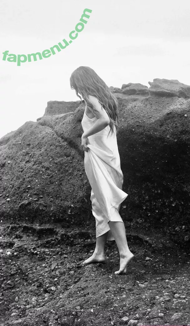 Emma Brooks nude photo #1125 (emma_brooks / emmabrooks / emmabrooksmcallister)