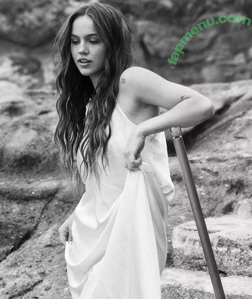 Emma Brooks nude photo #1383 (emma_brooks / emmabrooks / emmabrooksmcallister)