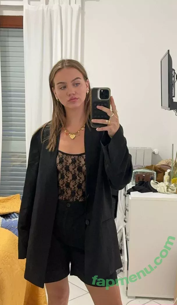 Emma Brooks nude photo #1401 (emma_brooks / emmabrooks / emmabrooksmcallister)