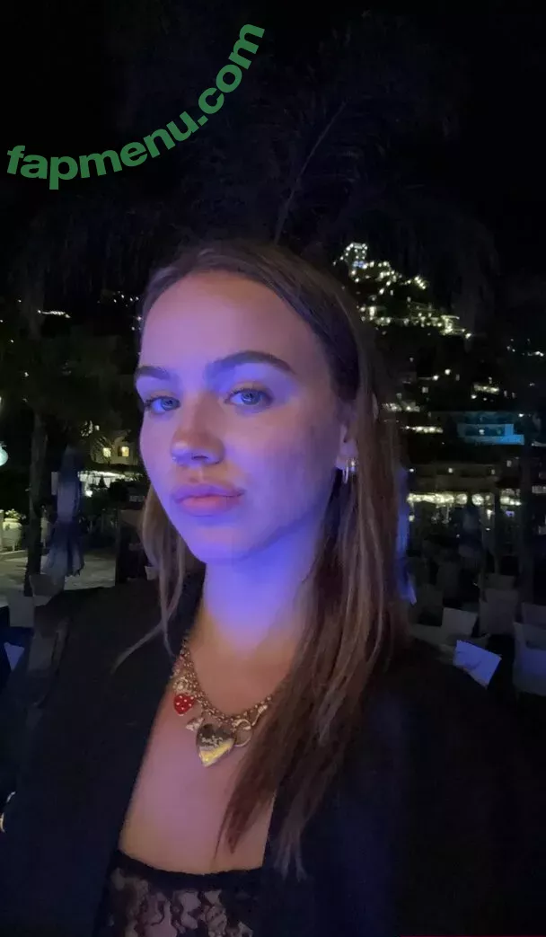 Emma Brooks nude photo #1403 (emma_brooks / emmabrooks / emmabrooksmcallister)