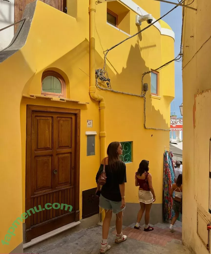 Emma Brooks nude photo #1442 (emma_brooks / emmabrooks / emmabrooksmcallister)