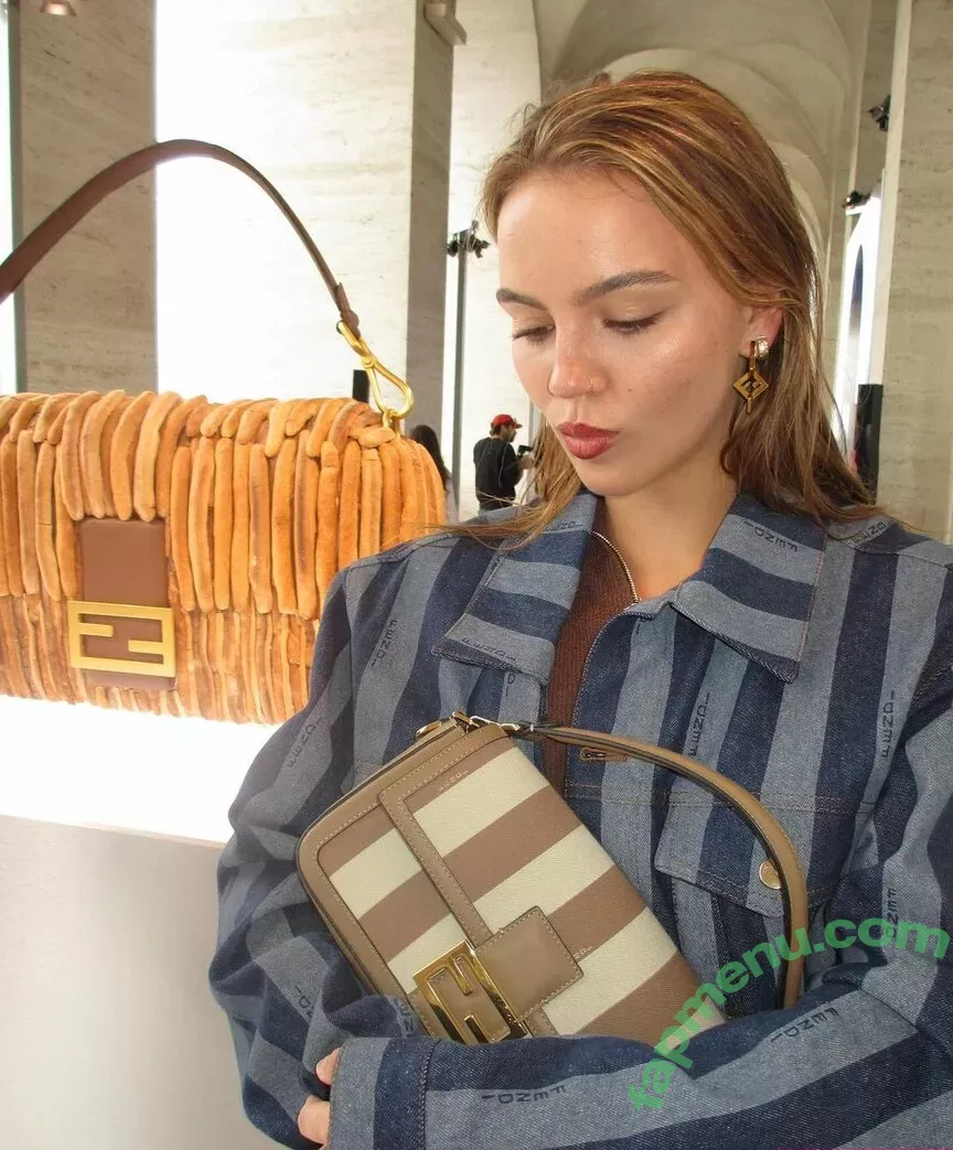 Emma Brooks nude photo #1449 (emma_brooks / emmabrooks / emmabrooksmcallister)