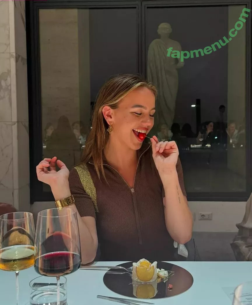 Emma Brooks nude photo #1451 (emma_brooks / emmabrooks / emmabrooksmcallister)