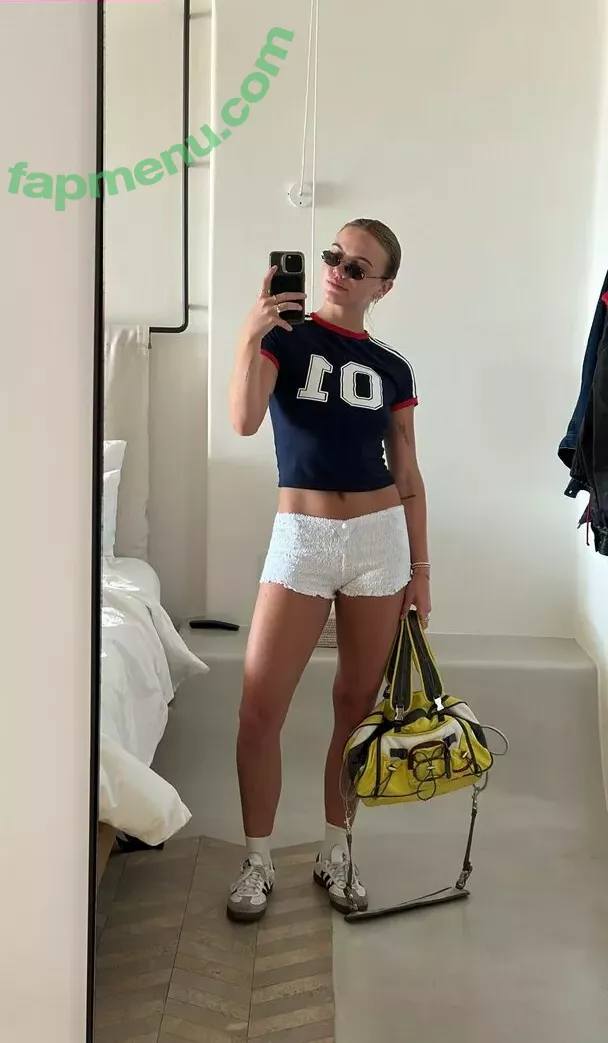 Emma Brooks nude photo #1523 (emma_brooks / emmabrooks / emmabrooksmcallister)