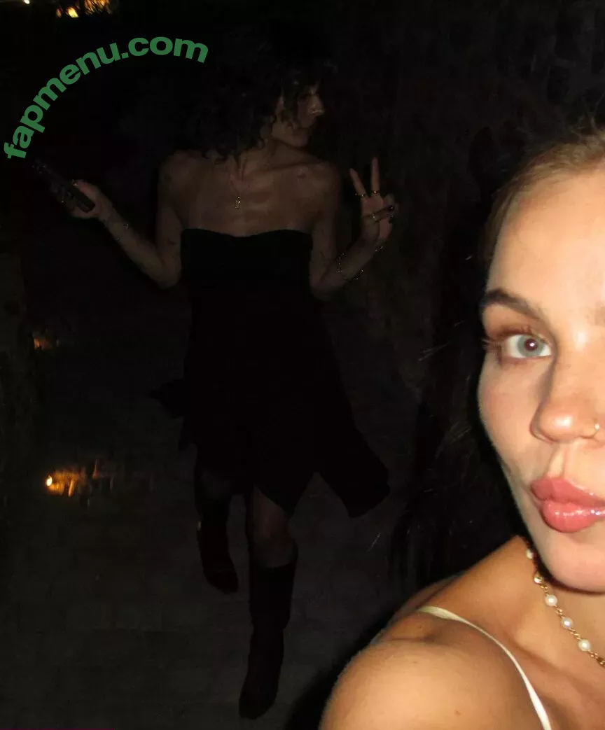 Emma Brooks nude photo #1529 (emma_brooks / emmabrooks / emmabrooksmcallister)