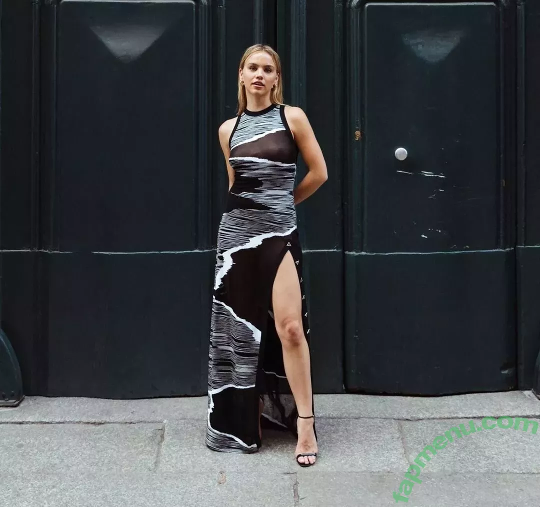 Emma Brooks nude photo #1568 (emma_brooks / emmabrooks / emmabrooksmcallister)