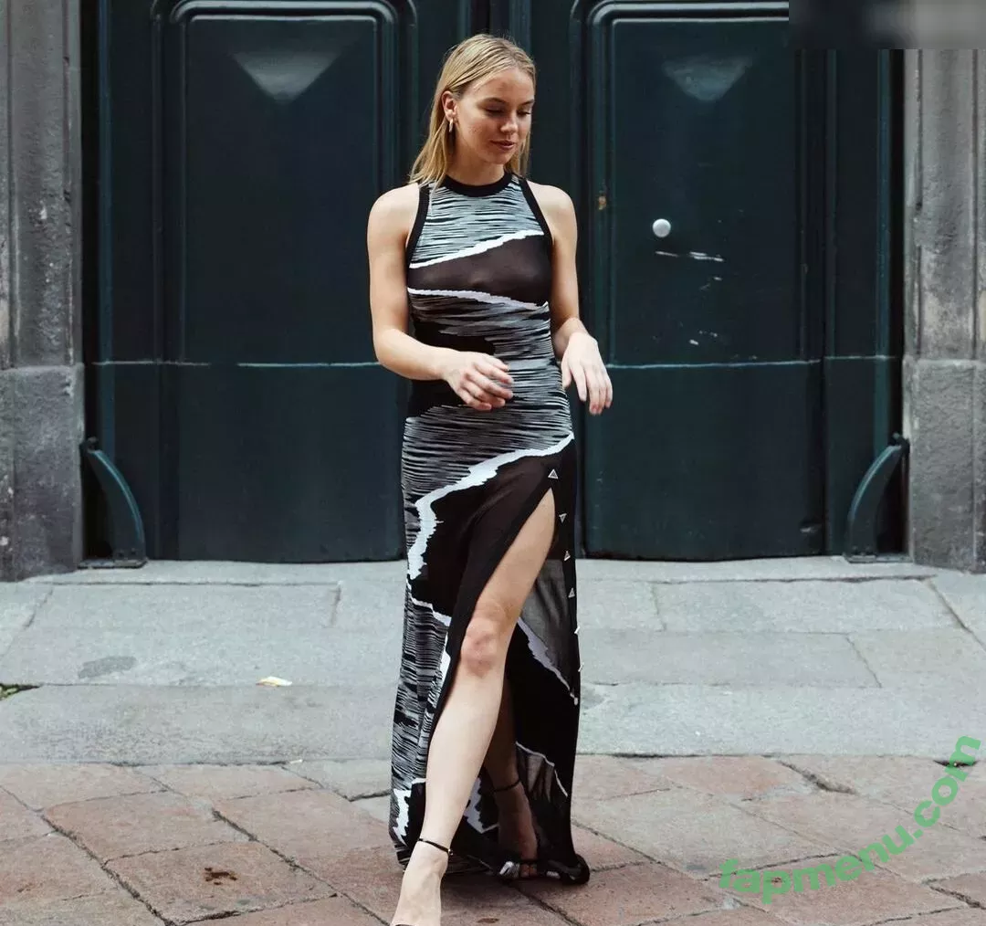 Emma Brooks nude photo #1569 (emma_brooks / emmabrooks / emmabrooksmcallister)