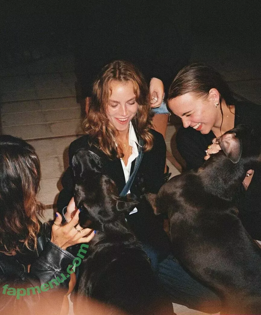 Emma Brooks nude photo #1607 (emma_brooks / emmabrooks / emmabrooksmcallister)