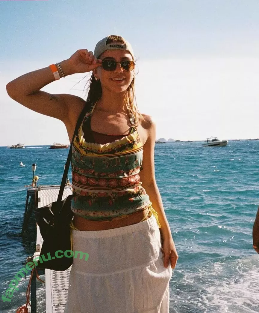 Emma Brooks nude photo #1609 (emma_brooks / emmabrooks / emmabrooksmcallister)