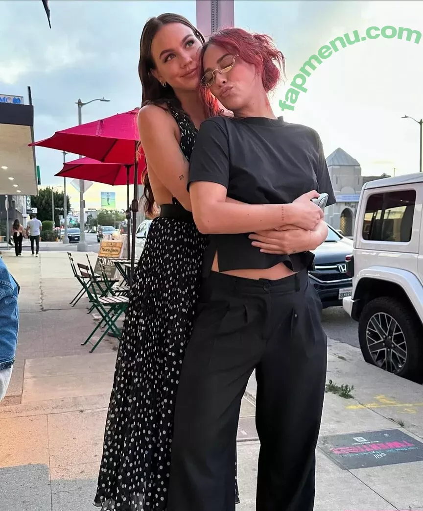 Emma Brooks nude photo #1620 (emma_brooks / emmabrooks / emmabrooksmcallister)