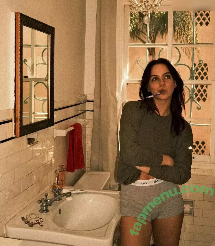 Emma Brooks nude photo #1724 (emma_brooks / emmabrooks / emmabrooksmcallister)