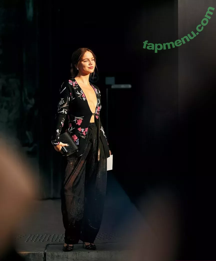 Emma Brooks nude photo #1749 (emma_brooks / emmabrooks / emmabrooksmcallister)