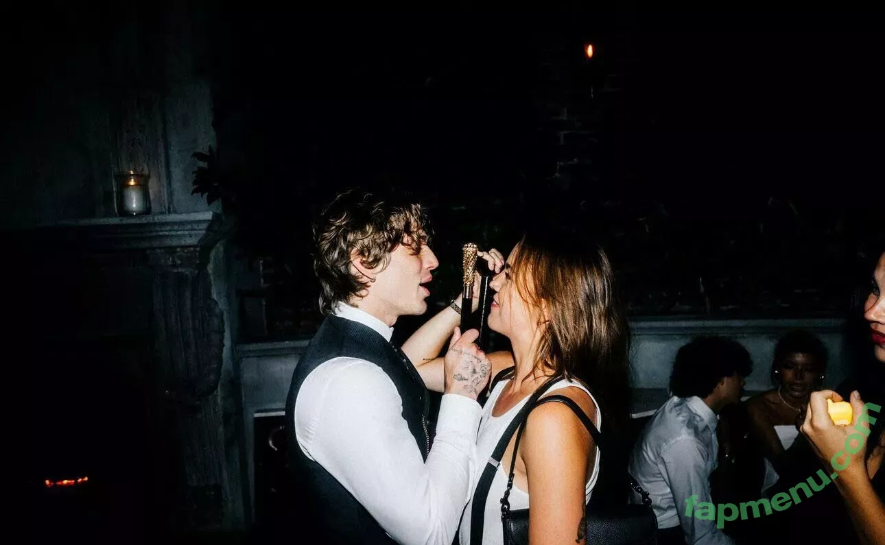 Emma Brooks nude photo #1841 (emma_brooks / emmabrooks / emmabrooksmcallister)