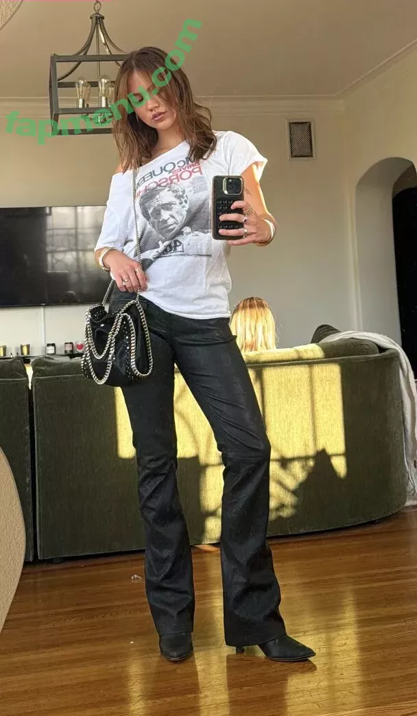 Emma Brooks nude photo #1907 (emma_brooks / emmabrooks / emmabrooksmcallister)