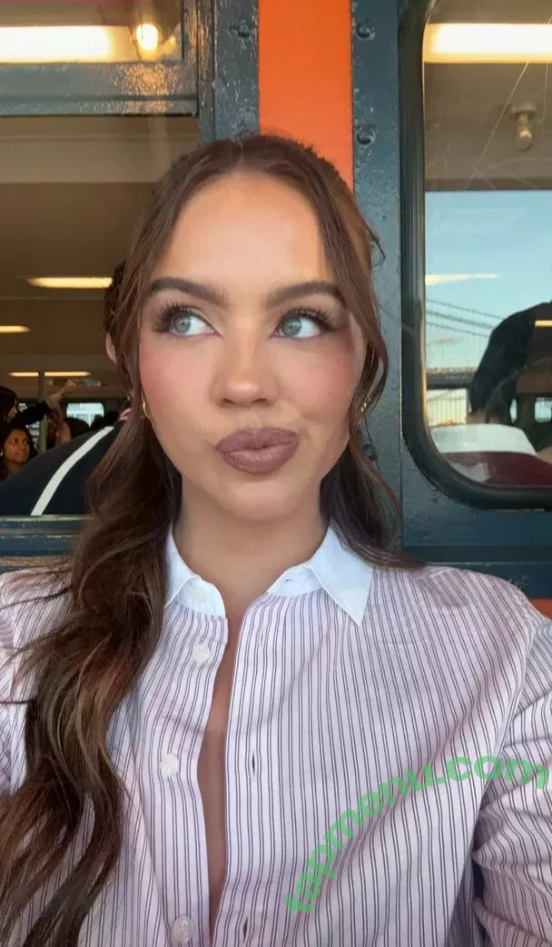 Emma Brooks nude photo #1993 (emma_brooks / emmabrooks / emmabrooksmcallister)