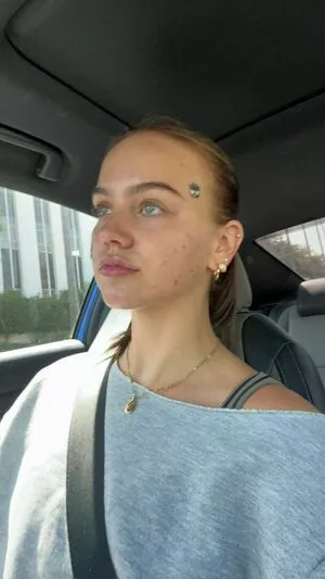 Emma Brooks / emma_brooks / emmabrooks / emmabrooksmcallister nude photo #2052