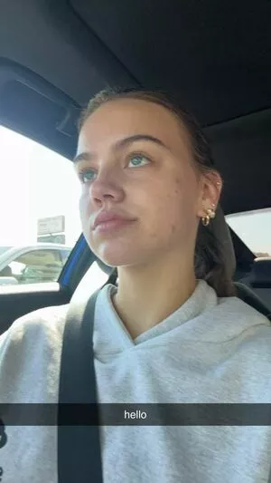 Emma Brooks / emma_brooks / emmabrooks / emmabrooksmcallister nude photo #2057