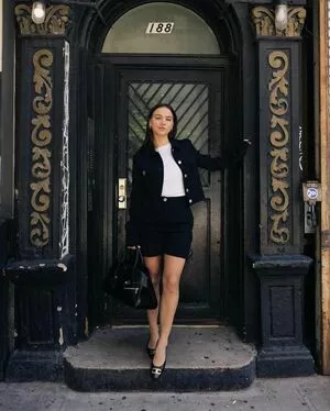 Emma Brooks / emma_brooks / emmabrooks / emmabrooksmcallister nude photo #2074