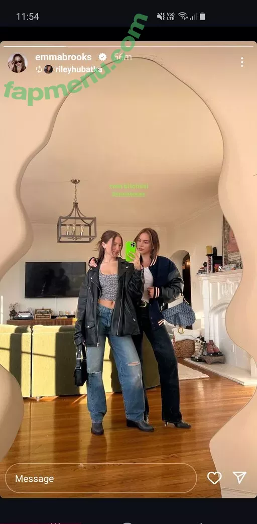 Emma Brooks nude photo #2210 (emma_brooks / emmabrooks / emmabrooksmcallister)