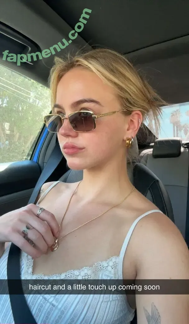 Emma Brooks nude photo #2797 (emma_brooks / emmabrooks)