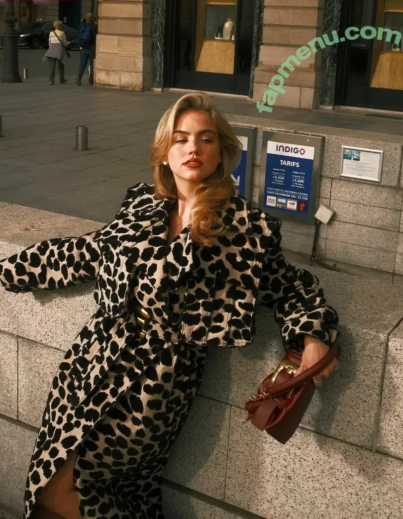 Emma Brooks nude photo #2861 (emma_brooks / emmabrooks)