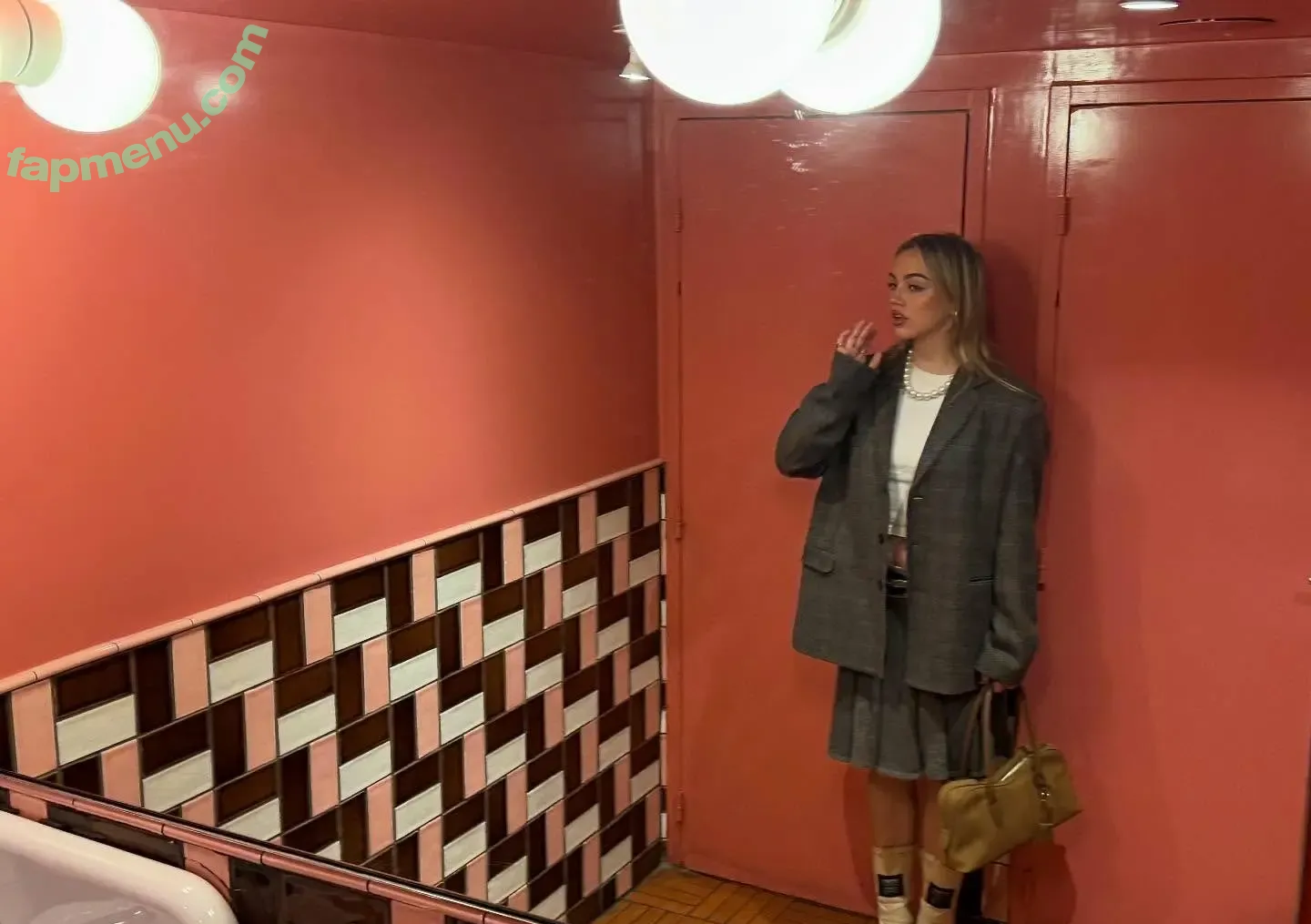 Emma Brooks nude photo #2877 (emma_brooks / emmabrooks)