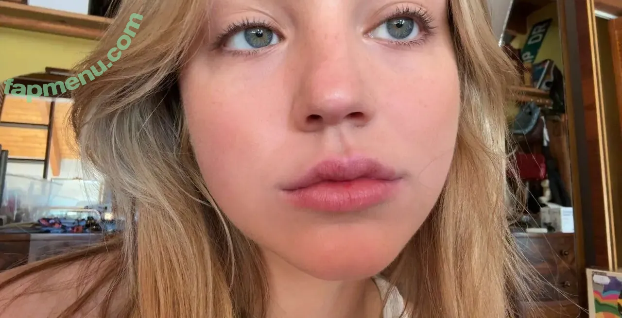 Emma Brooks nude photo #2896 (emma_brooks / emmabrooks)