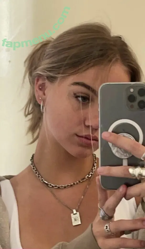 Emma Brooks nude photo #2900 (emma_brooks / emmabrooks)