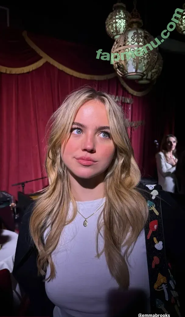 Emma Brooks nude photo #2902 (emma_brooks / emmabrooks)